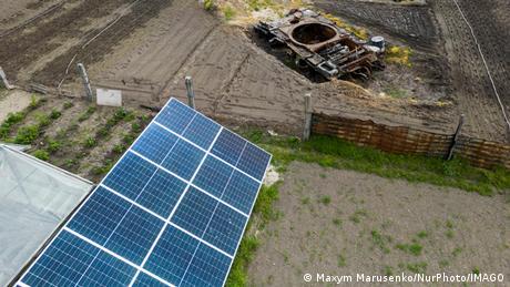 Krieg und Energie: Wie die Ukraine mit Solaranlagen überlebt