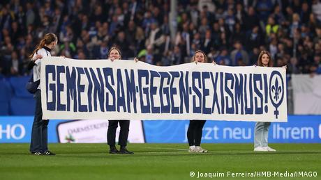 Eine Frau als Cheftrainerin in der Bundesliga: Marie-Louise Eta