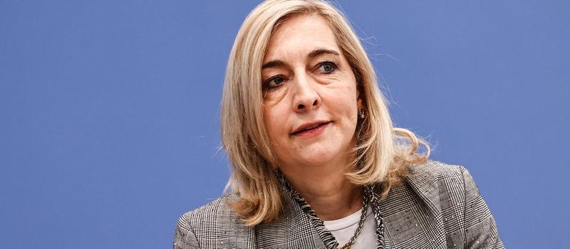 Sozialpolitische Kontroverse: Bundesregierung und Opposition gegen neoliberale Reformvorschläge des CDU-Wirtschaftsrats