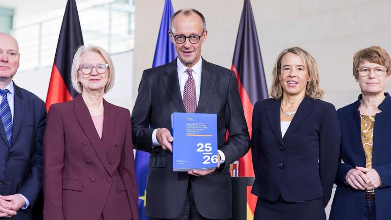 Jahresgutachten 2025/2026: Experten üben Kritik an der Wirtschaftspolitik