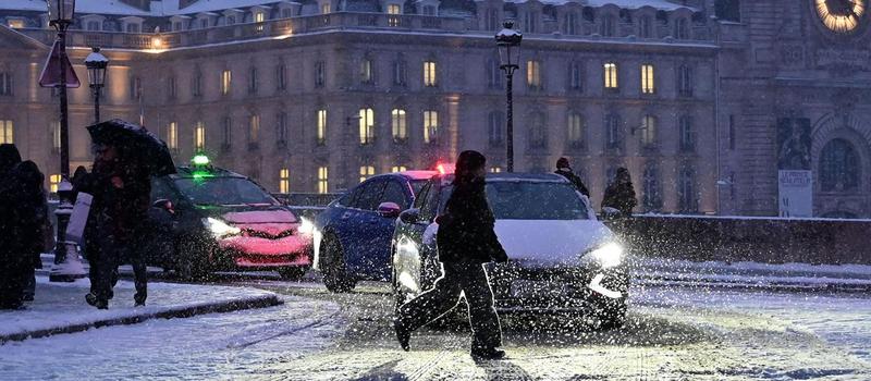 Extremes Winterwetter legt Teile Europas lahm