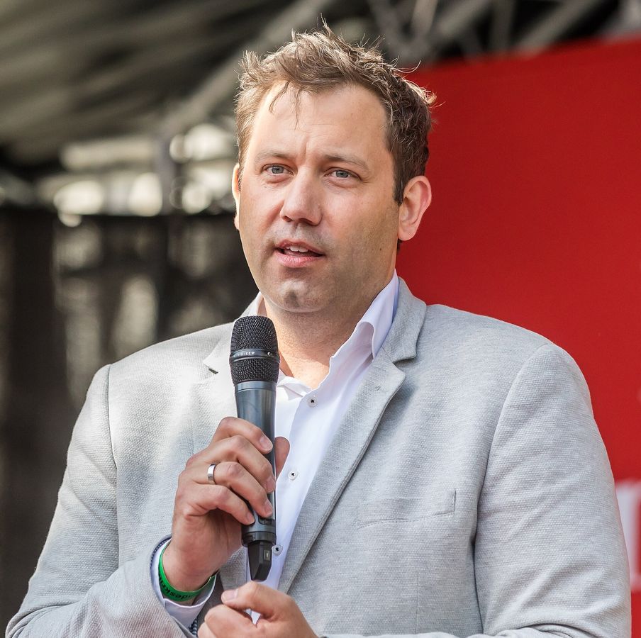 Umfrage: Welche Partei ist beliebt?